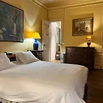 Triangle D\'Or X Av Montagine & Champs Elysees 100M